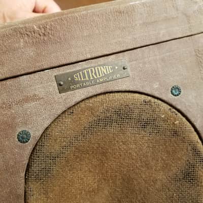Siltronic Rare portable Tube PA Amp w/ 6" Quam AlNiCo speaker  1940s - Brown velvet image 6