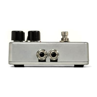 Electro-Harmonix Nano Pulsar Variable Shape Stereo Pulsar Effects Pedal image 3