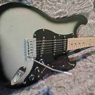 G&L Placentia Legacy with Maple Fretboard 2023 - Present - Silver Burst image 1
