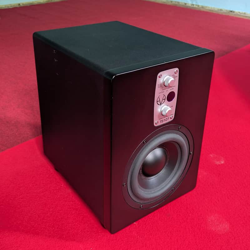 Eve Audio TS107 7" Active Studio Subwoofer image 1