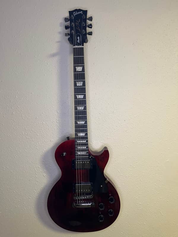 Gibson Les Paul Modern Studio - Wine Red Satin