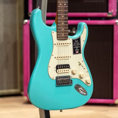 Fender American Ultra Luxe Vintage '60s Stratocaster HSS - Sea Foam Green image 4