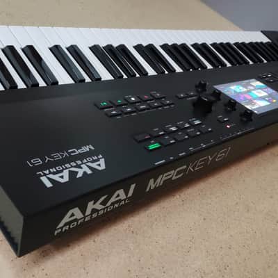 Akai Mpc Key 61 Standalone Synthesizer - Workstation image 4