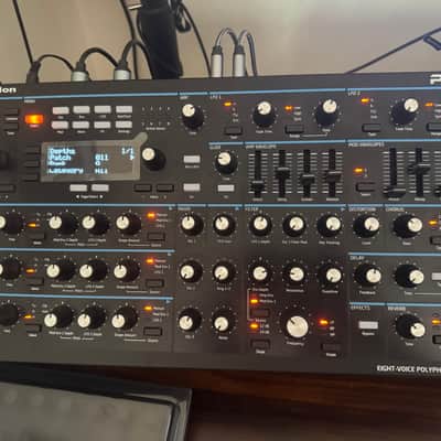 Novation Peak 8-Voice Desktop Synthesizer + Stand & Decksaver