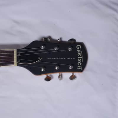 Gretsch G100CE semi-hollow body electric GUITAR used - w/ Case image 6