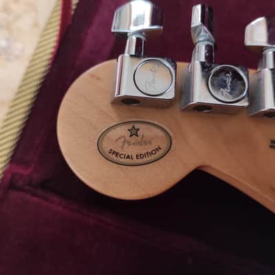 Fender FSR Stratocaster 2013 - Swirl/ Bowling Ball image 6