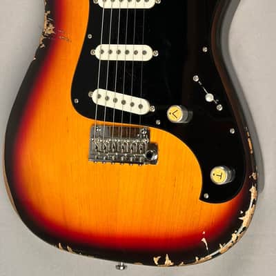 Valiant Soothsayer 2024 - 3 Tone sunburst, 6 lbs 14oz! image 3