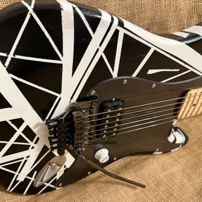 Unbranded P{re-Owned-EVH-Strat Style Electric Guitar 2025 - Nitro image 3