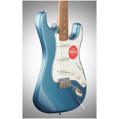 Squier Classic Vibe '60s Stratocaster Electric Guitar, with Laurel Fingerboard, Lake Placid Blue image 4