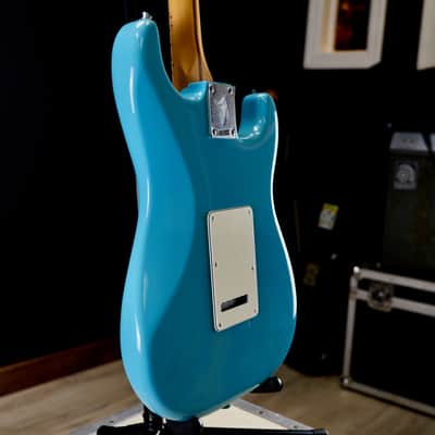 Fender Player II Stratocaster Left Hand Maple Aquatone Blue image 11