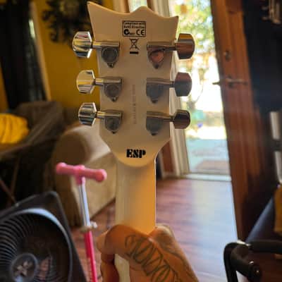 ESP LTD EC-1000 Snow White image 7
