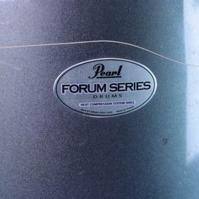 Pearl Forum 4 Piece Drum Set - Charcoal Metallic image 4