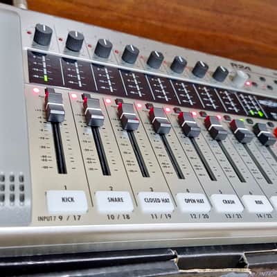 Zoom R24 Mint Condition image 5