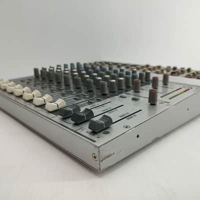 Phonic MM1705A Small Mixer 5-In + Phantom 48V - Grey image 4