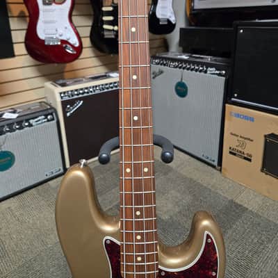 Fender Vintera '60s Jazz Bass with Pau Ferro Fretboard 2020 - Firemist Gold image 3