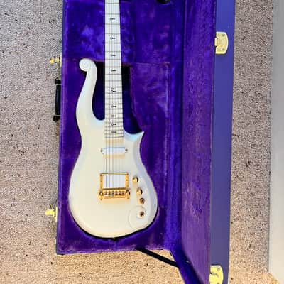 Schecter Official Paisley Park Prince Cloud guitar model 2019 - White image 10