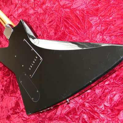 Series 10 Vintage 1985 Black Body Maple Fretboard Neck ZZ Explorer Style Guitar image 12