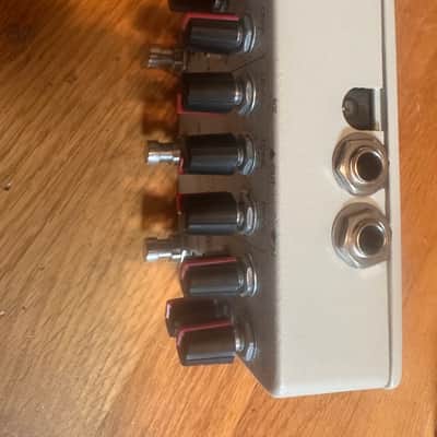Keeley Tone Workstation image 3