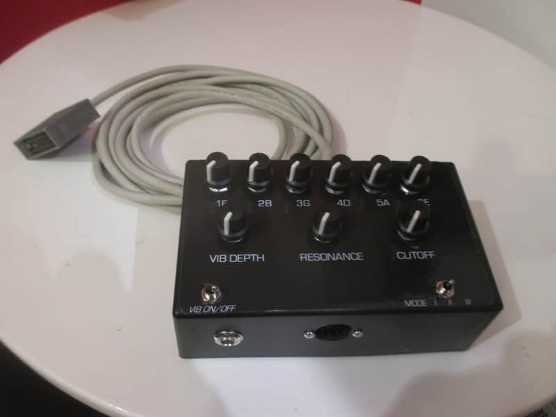 Roland gr TYPE 13 to 24-pin converter image 1