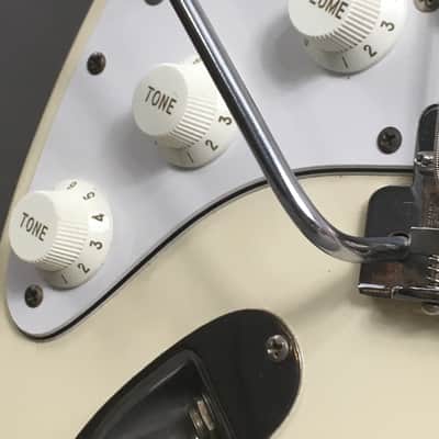 LEFTY! Vintage 1990 Fender Stratocaster Guitar NOS Relic Hendrix Blonde Solid Body Strat ‘62RI Super Light 6.6 Lb HSC image 5