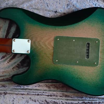 GB Liuteria Traditional Strato orange maple and green resin image 3