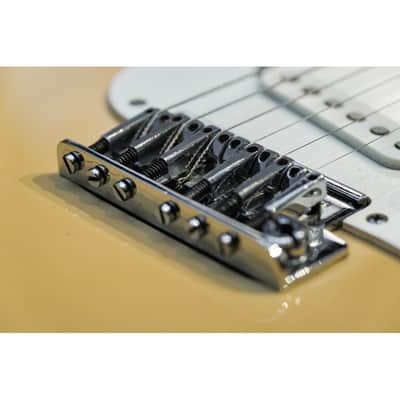 1983 Fender Standard Stratocaster (USA) with Maple Fretboard ivory white image 19