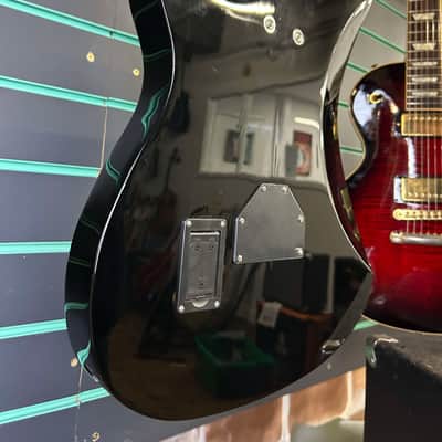 Fret King Super-Matic Gloss Black Electric Guitar image 11