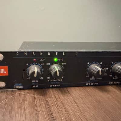 JBL M552 2-Channel Adjustable STEREO/MONO, Variable Crossover Working image 2