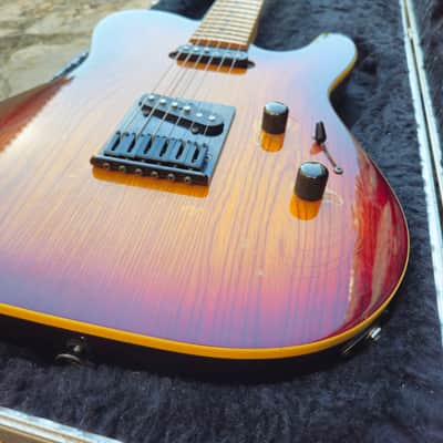 Charvel The Legend / Model 7 SS with Maple Fretboard 1986 - 1989 - Sunburst image 9