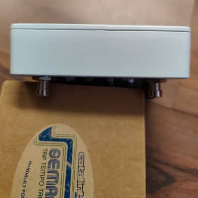 Catalinbread Semaphore Tap Tremolo 2010s - White image 6