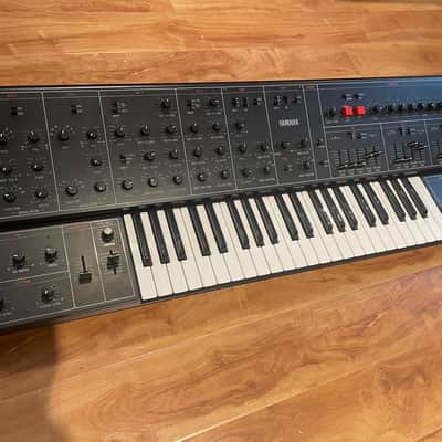Yamaha CS-30 Monophonic Synthesizer 1977 - 1980 - Black