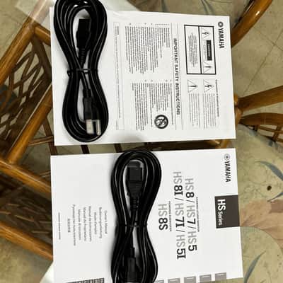 Yamaha HS7 6.5" Powered Studio Monitor (Pair) - Black image 2