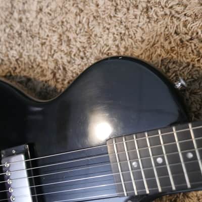 Video! 1986 Gibson Melody Maker Black - Ebony Fretboard - Gen 4 Chainsaw Case image 11