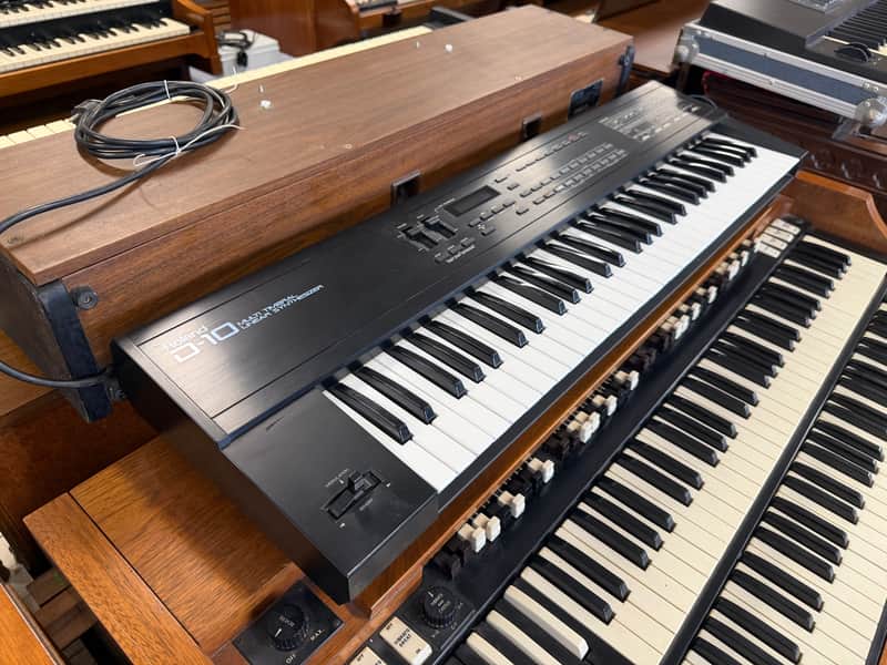 Roland D-10 61-Key Multi-Timbral Linear Synthesizer | Reverb UK