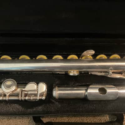 Yamaha 285SII Open Hole Flute New Pads New Case image 4