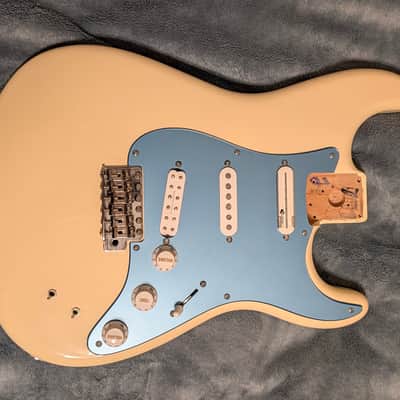 Fender Ed O'Brien Artist Series Signature EOB Stratocaster Body image 1