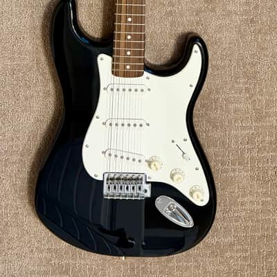 Fender Starcaster Strat Electric Guitar + Accessories image 1