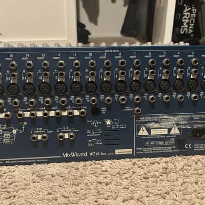 Allen & Heath MixWizard WZ3 16:2 16-Input Stereo Mixer 2004 - 2013 Blue image 2