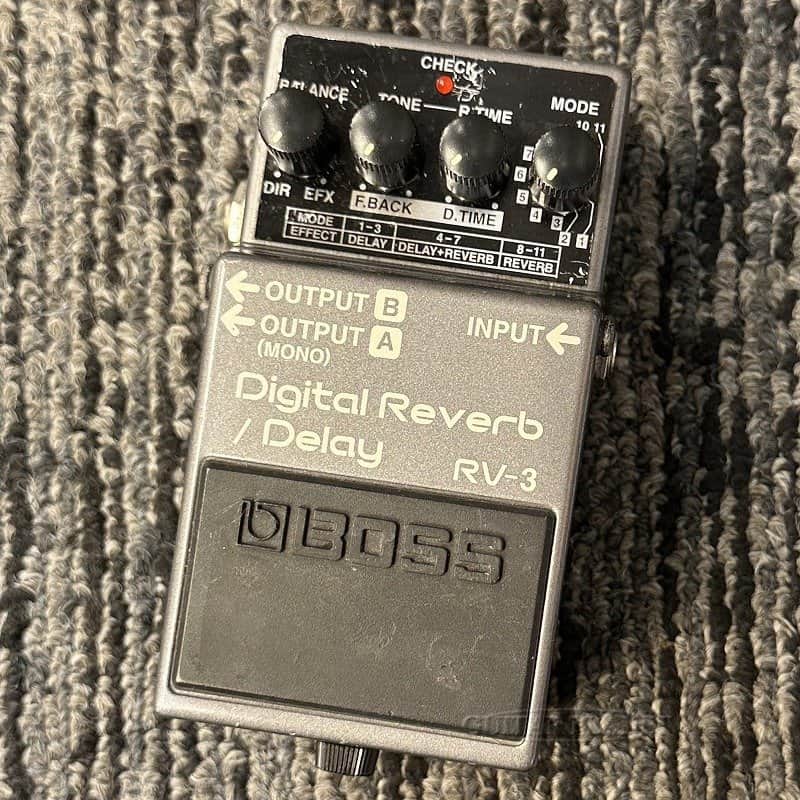 Boss RV-3