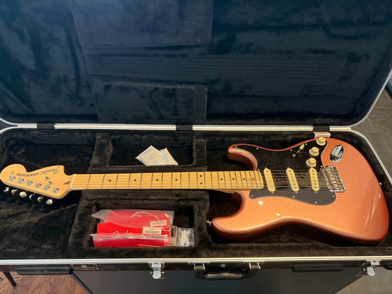 Fender American Performer Stratocaster | Reverb Canada