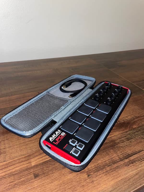 Akai LPD8 MK2 w/ coCREA Hard Case image 1