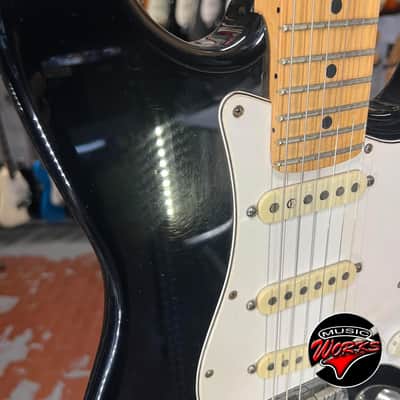 Fender Stratocaster American Standard Black 1991 image 6