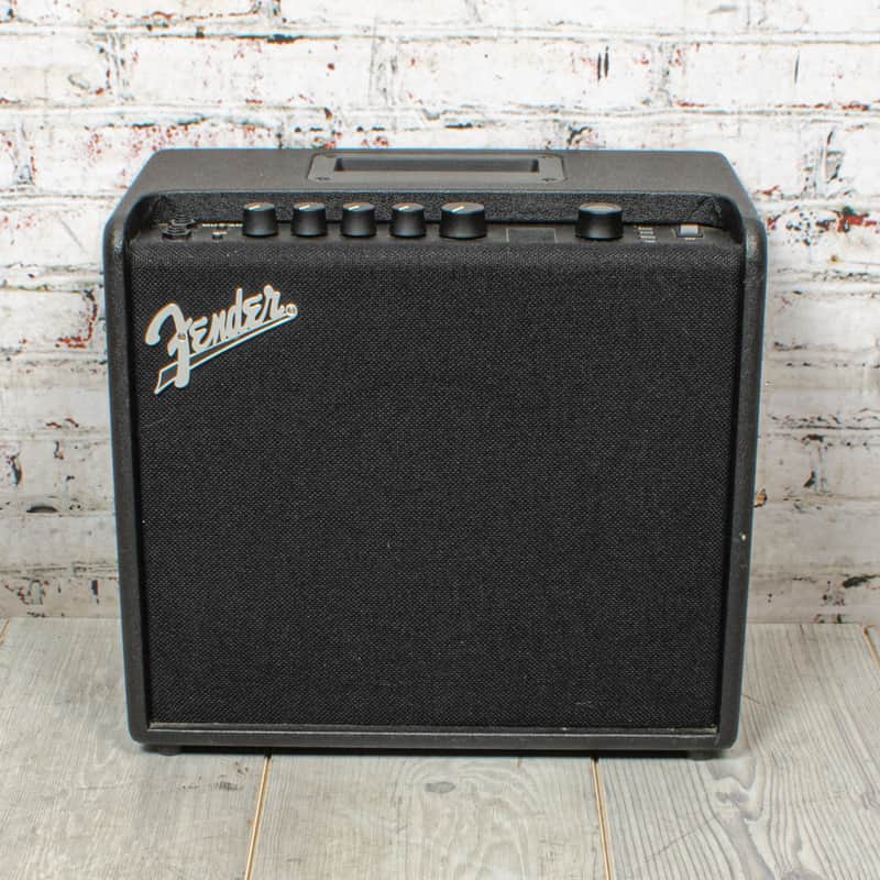Fender - Mustang LT25 1x8 25w Digital Modeling Guitar Combo Amp - USED image 1
