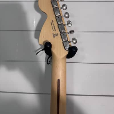 Fender American Performer Stratocaster with Rosewood Fretboard 2018 - Present - Honeyburst image 4