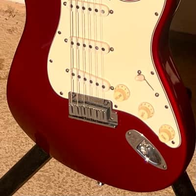 Fender 50th anniversary American Stratocaster 1996 - Candy apple red image 1