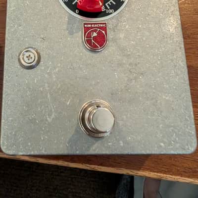 R2R Electric Vintage Wah with expression pedal image 1