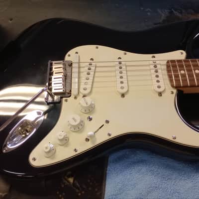 Fender Standard Roland Ready Stratocaster 2006 Black *** FREE SHIPPING *** image 8