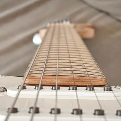 Fender Highway One Stratocaster with Maple Fretboard 2006 - 3-Color Sunburst, USA image 8