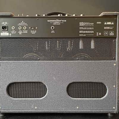 Fender Bassbreaker 18/30 Combo Gray Tweed image 4