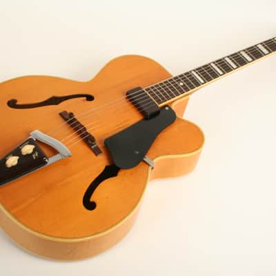 1949 Vega Duo Tron Natural Pre-Owned image 4